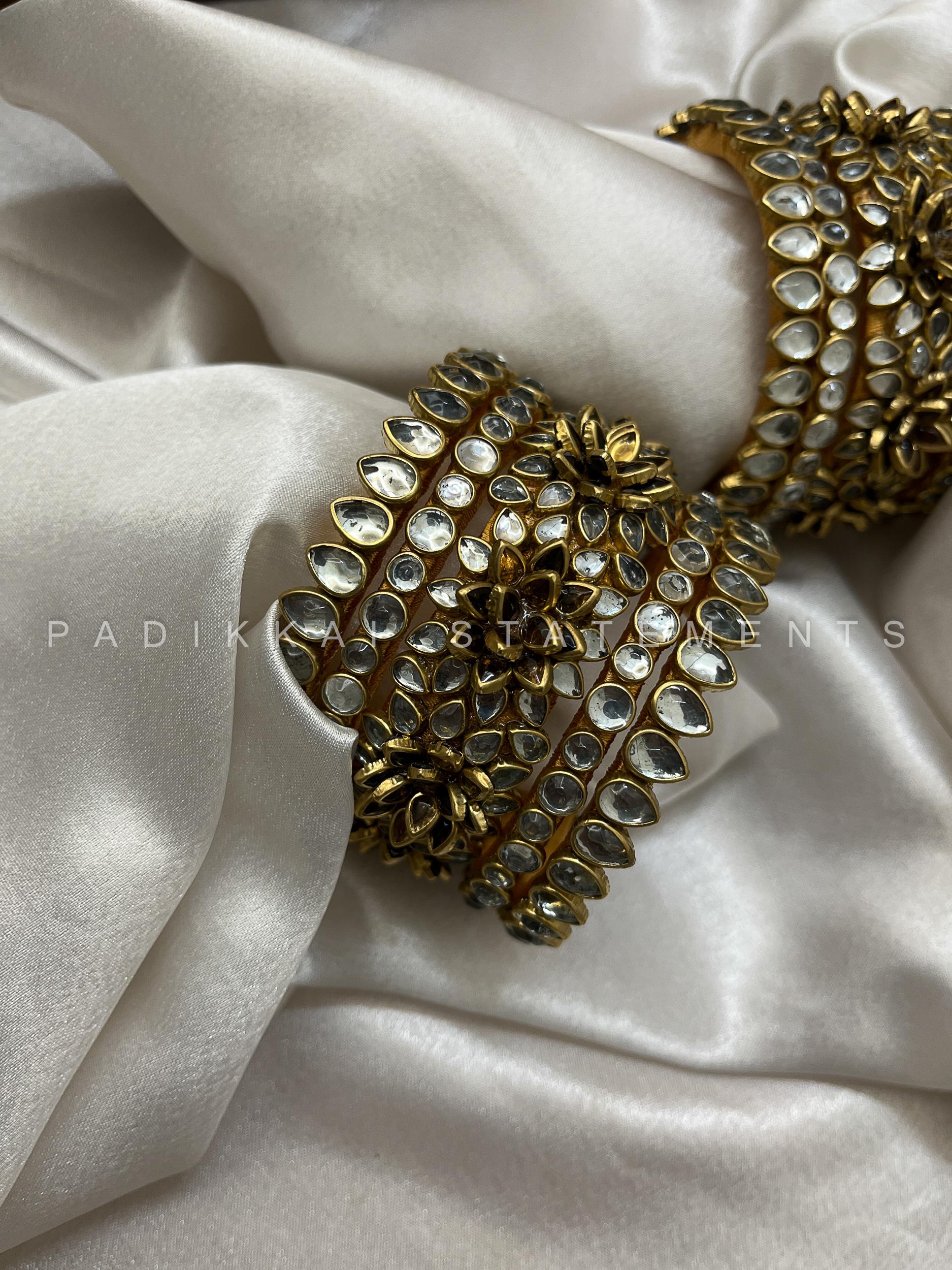 Aura Floral Kundan Set Aura Floral Kundan Set