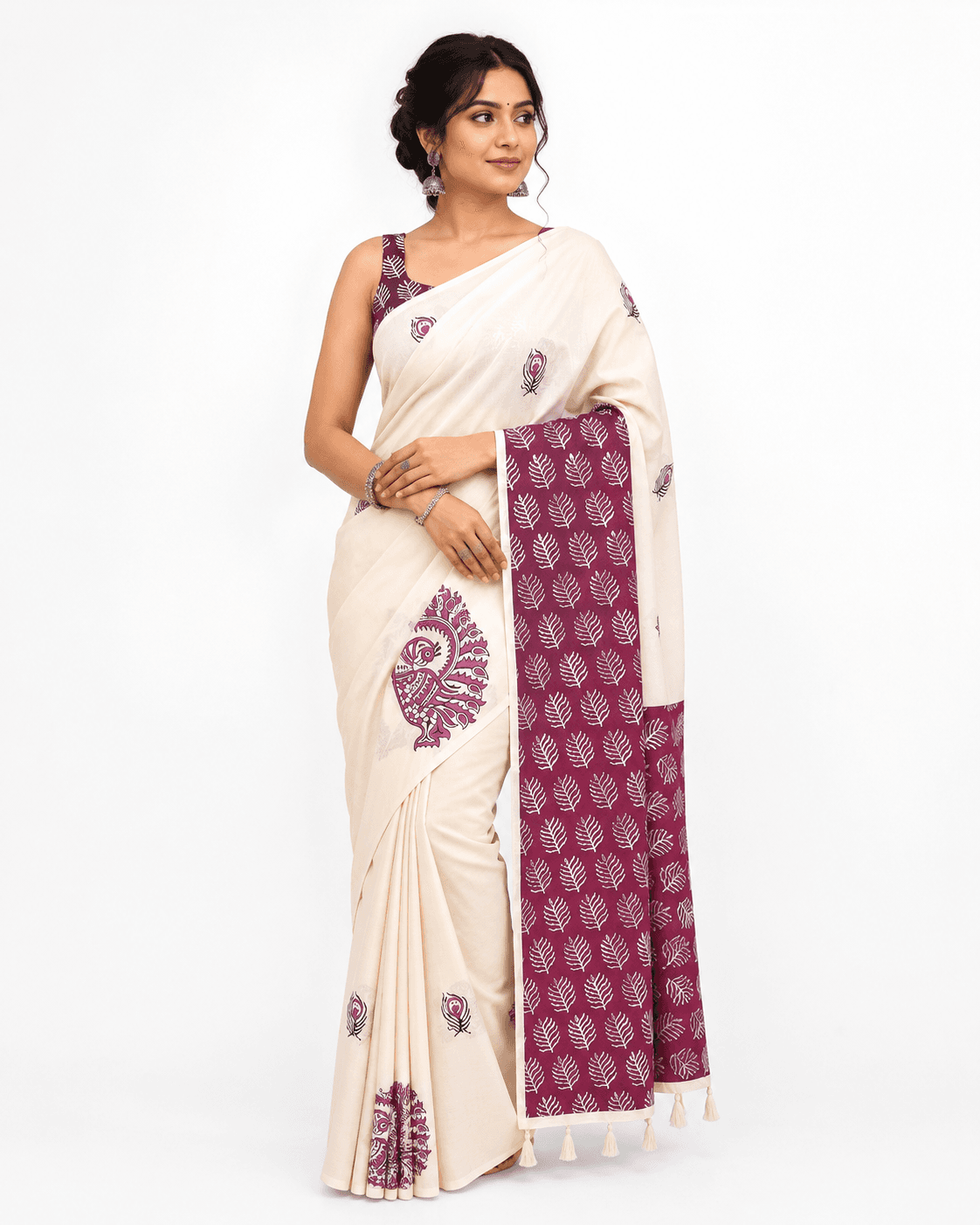 Women's Cream South Cotton Mix Block Printed Saree with Peacock Motif & Contrast Magenta Printed Pa Women's Cream South Cotton Mix Block Printed Saree with Peacock Motif & Contrast Magenta Printed Pa